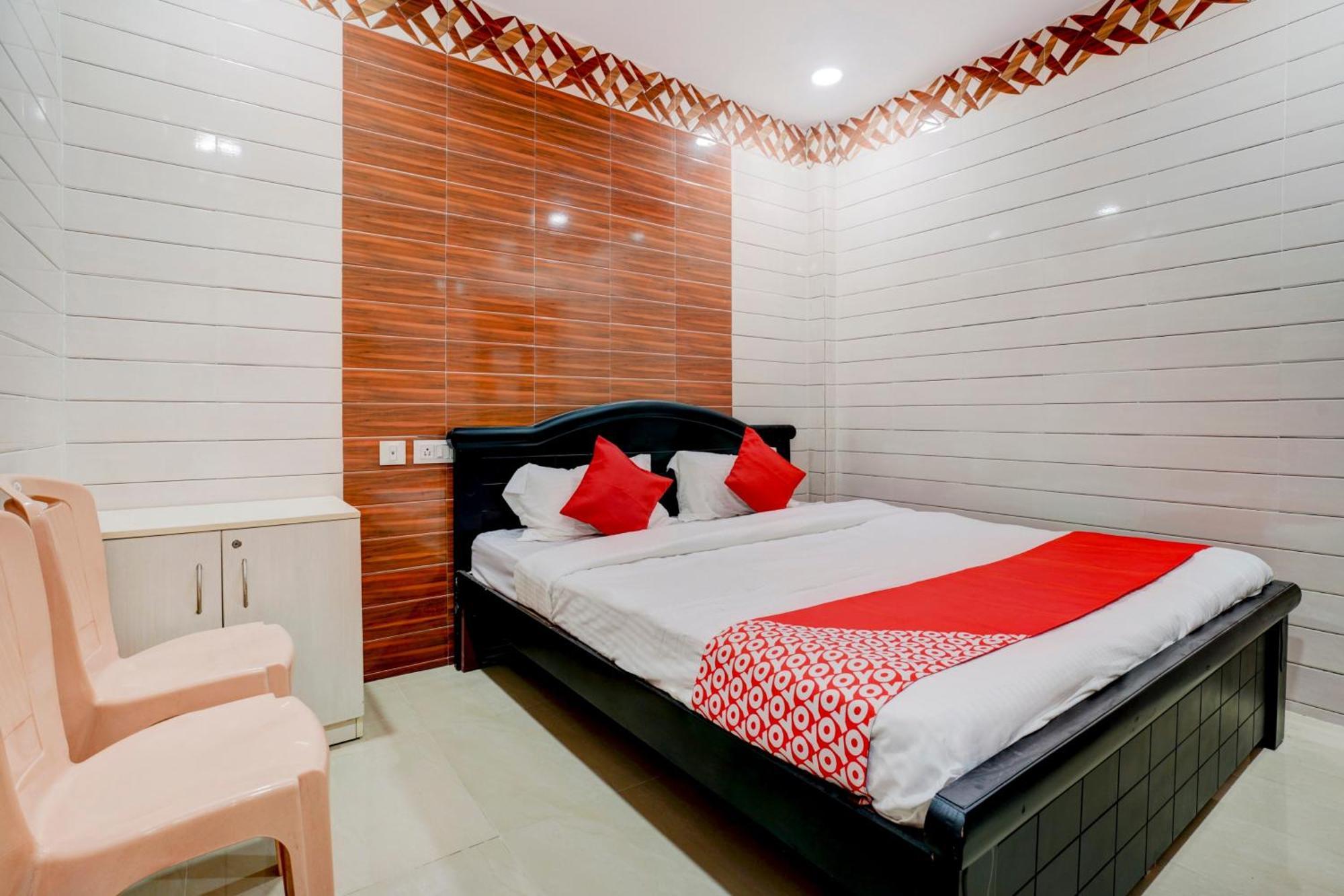 Hotel O Aroma Classic Near Nampally Main Railway Station Hyderabad Exterior photo